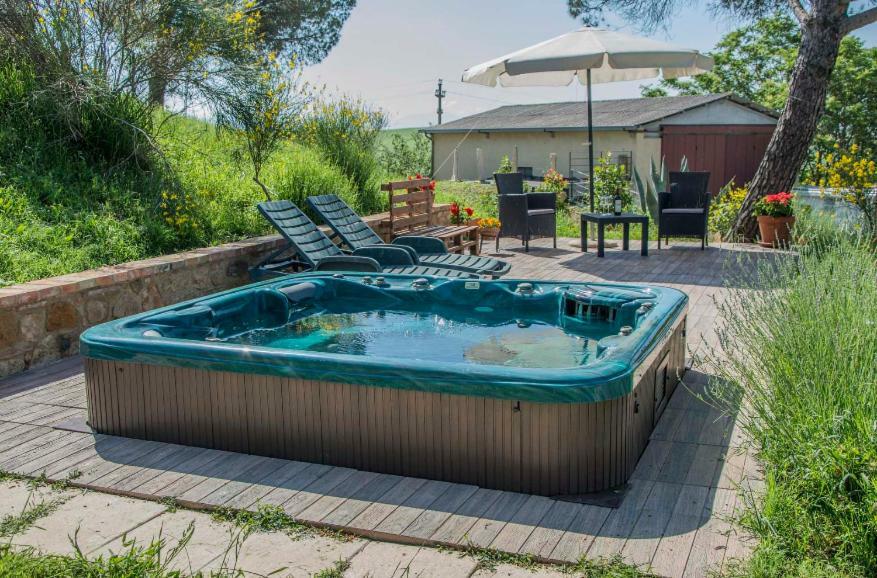 Agriturismo Poderino San Quirico dʼOrcia Kültér fotó